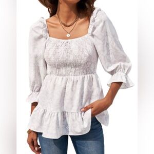 GSTQ Smocked Women's Top